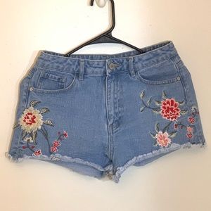 Hot Wind Jean Shorts